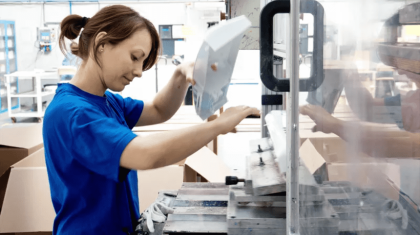 Працівник продукції EPP