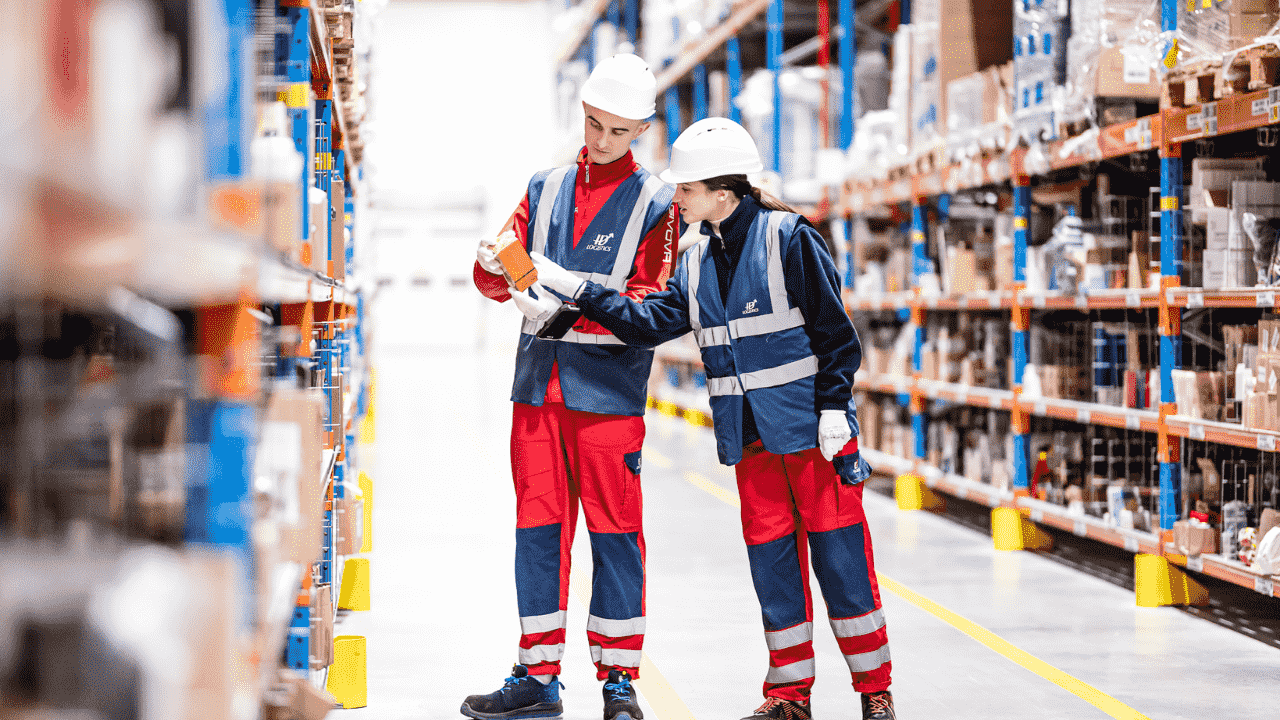 Працівник складу ID Logistics