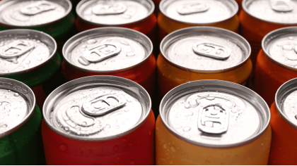 Працівник складу енергетичних напоїв (Niepołomice)