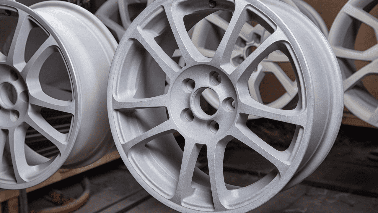 Різноробочий (фарбування автомобільних дисків)